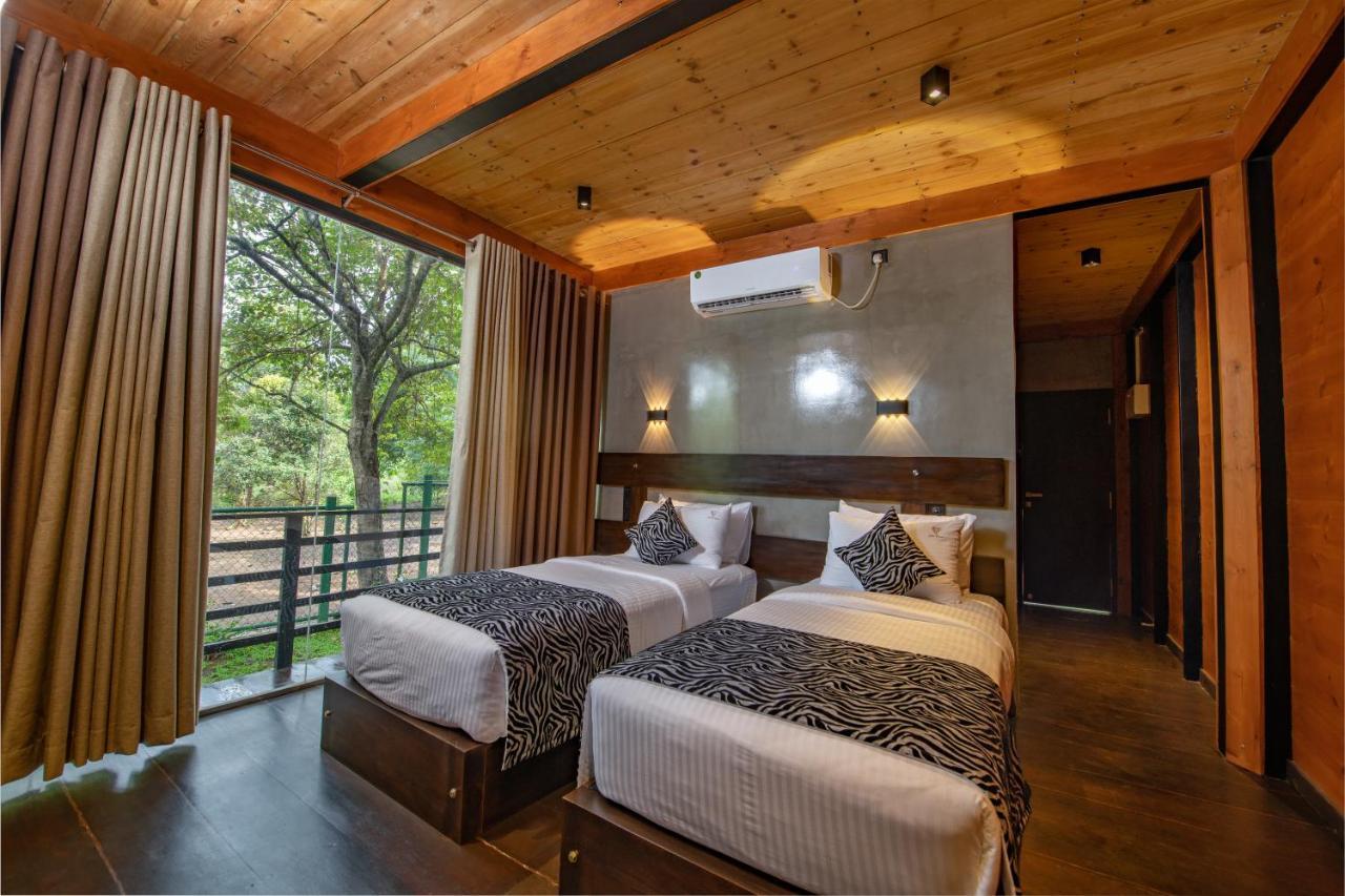 Atha Resort Sigiriya Exteriör bild Deluxe Room
